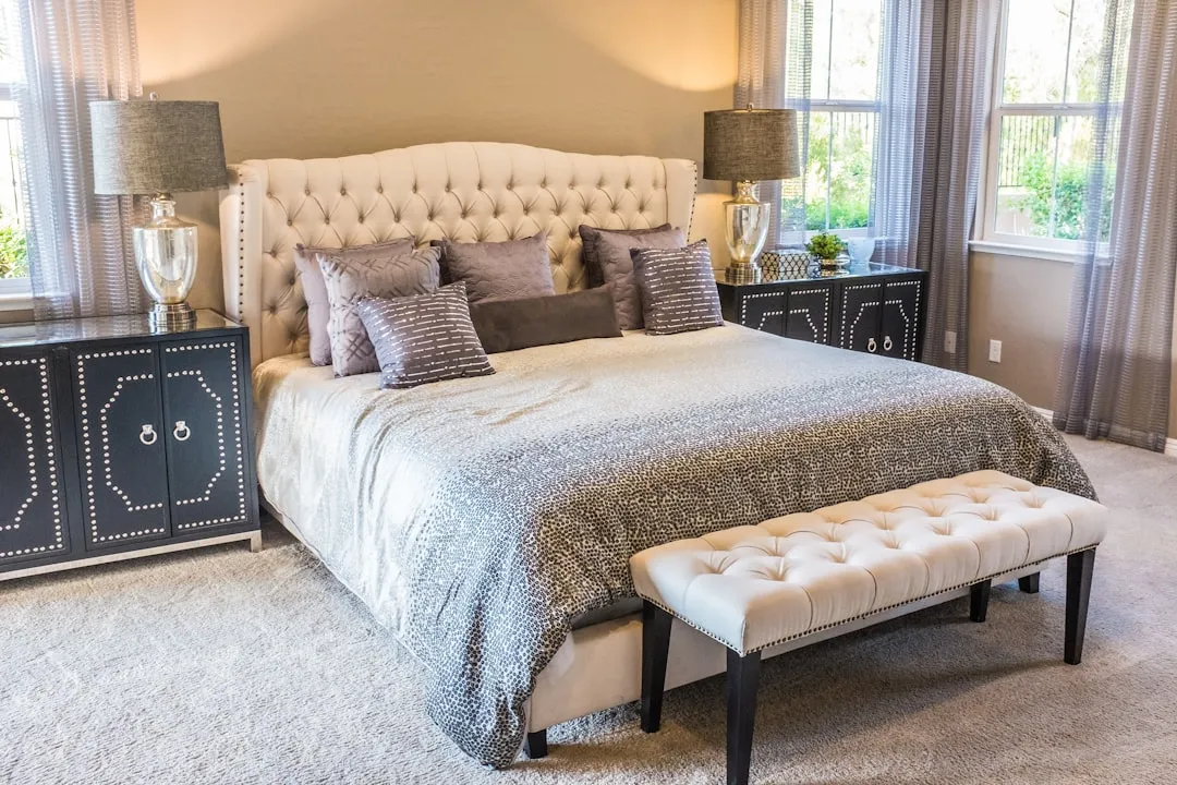 Best Hotel Credit Cards of 2026: Free Nights and Automatic Status